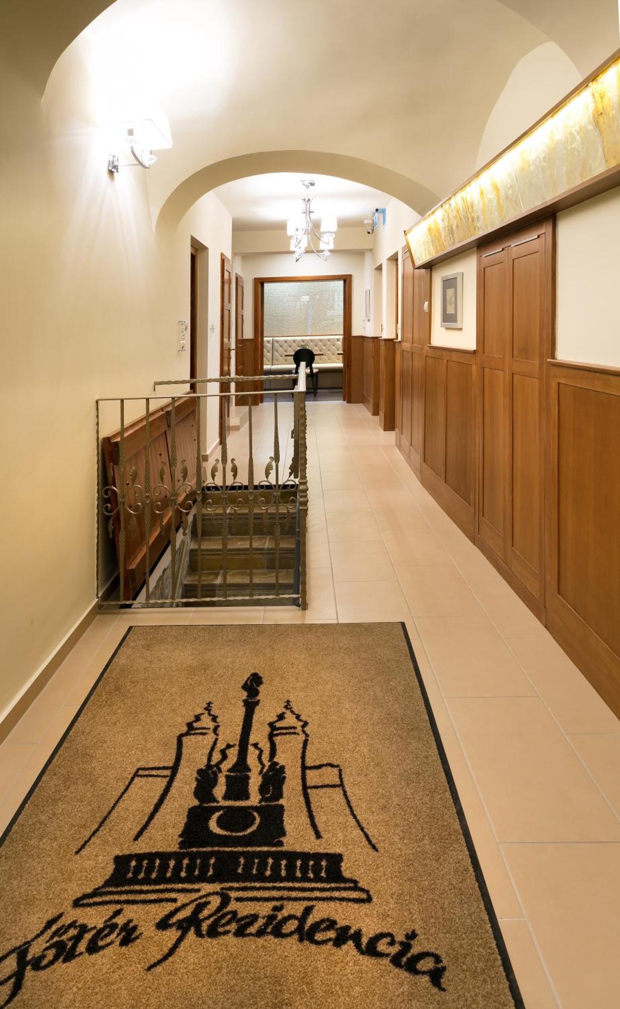 Foter Rezidencia 3 Appartement Győr Buitenkant foto